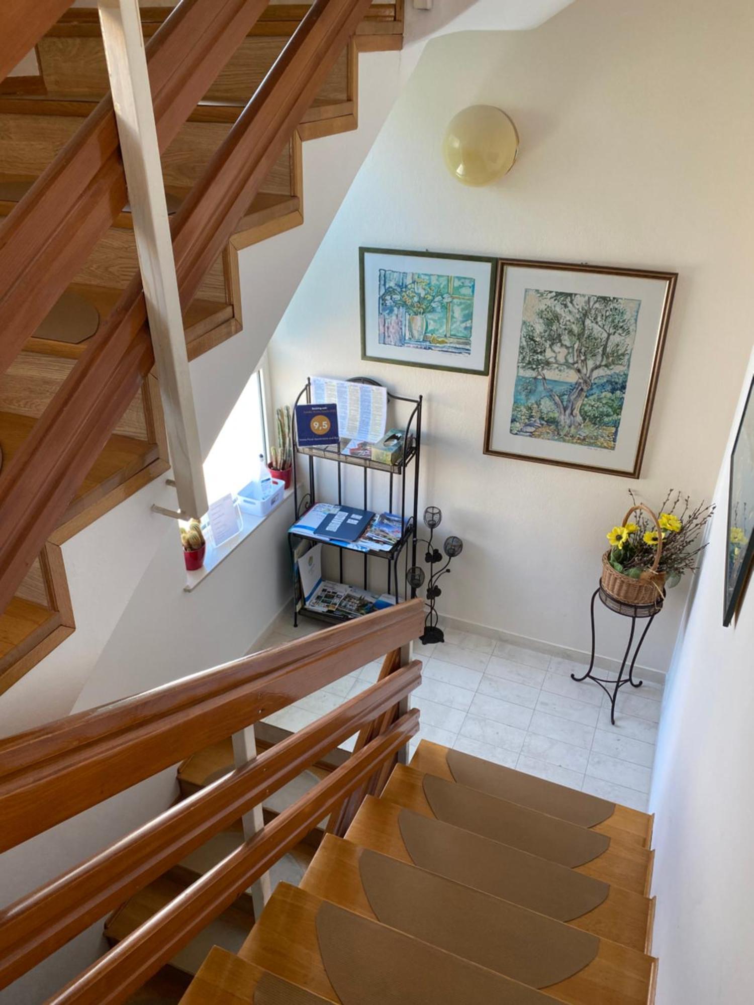 Family Apartments Vesna- 100 M Beach -Center Цриквениця Екстер'єр фото